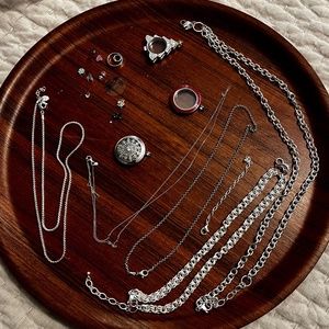 Origami Owl Lot including 5 chains